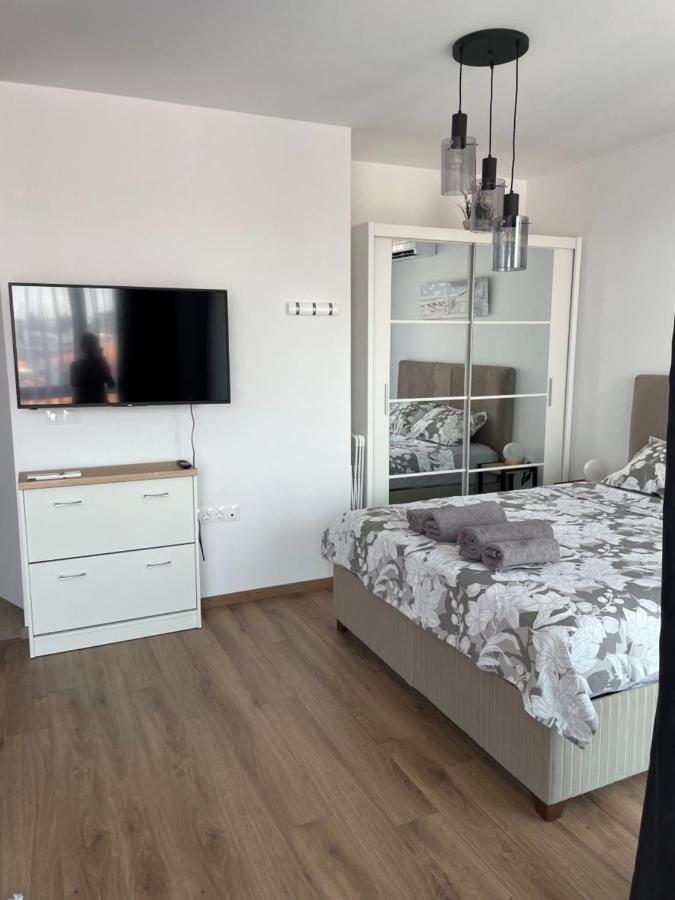 Sunny Studio Azur Άγιος Κωνσταντίνος και Ελένη Εξωτερικό φωτογραφία